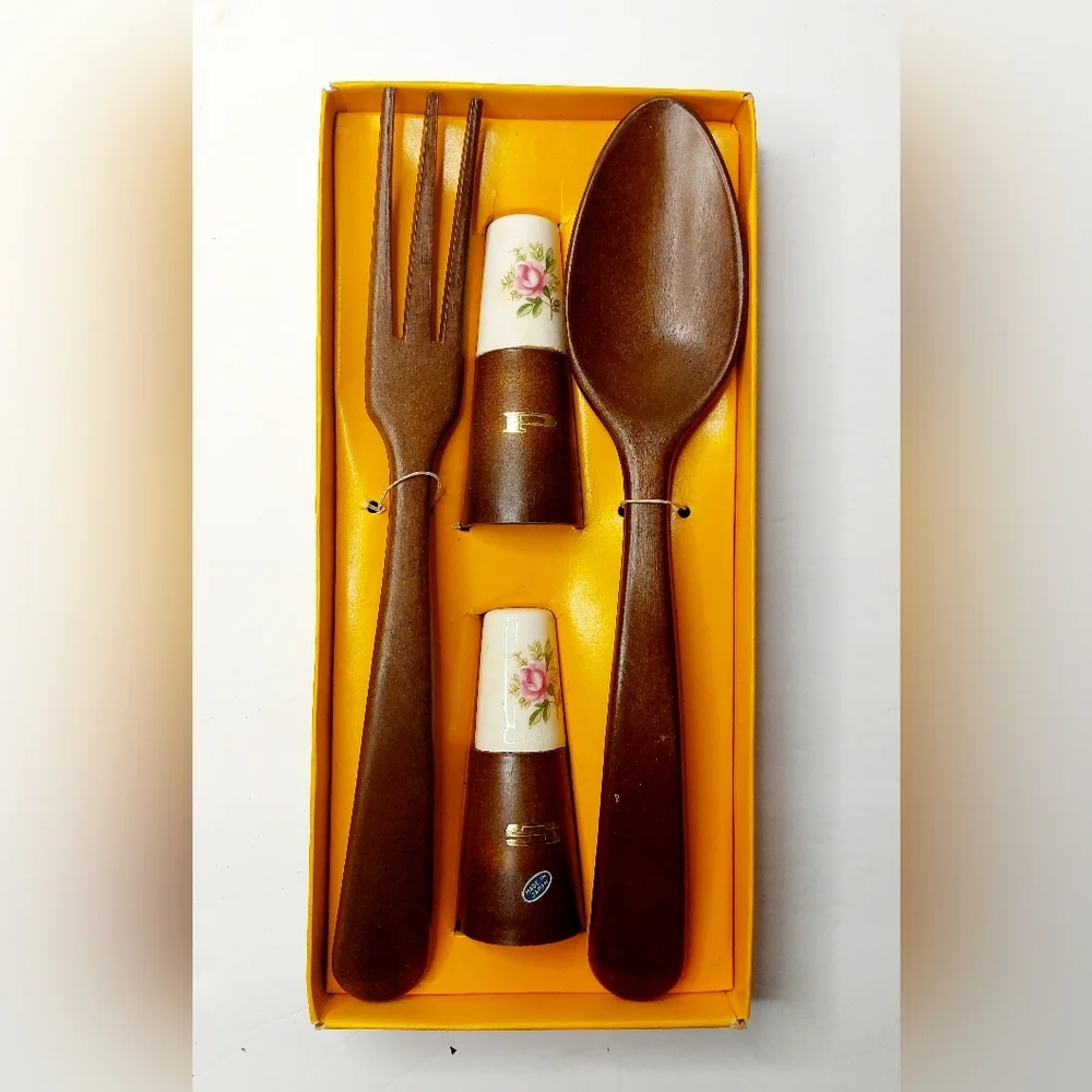 Vintage Mid Century Wood Salad Serving Set w/ Salt & Pepper Shakers Floral Ceram